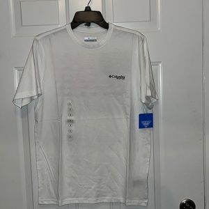 Columbia Men’s Performance Fishing Gear Graphic T shirt White
